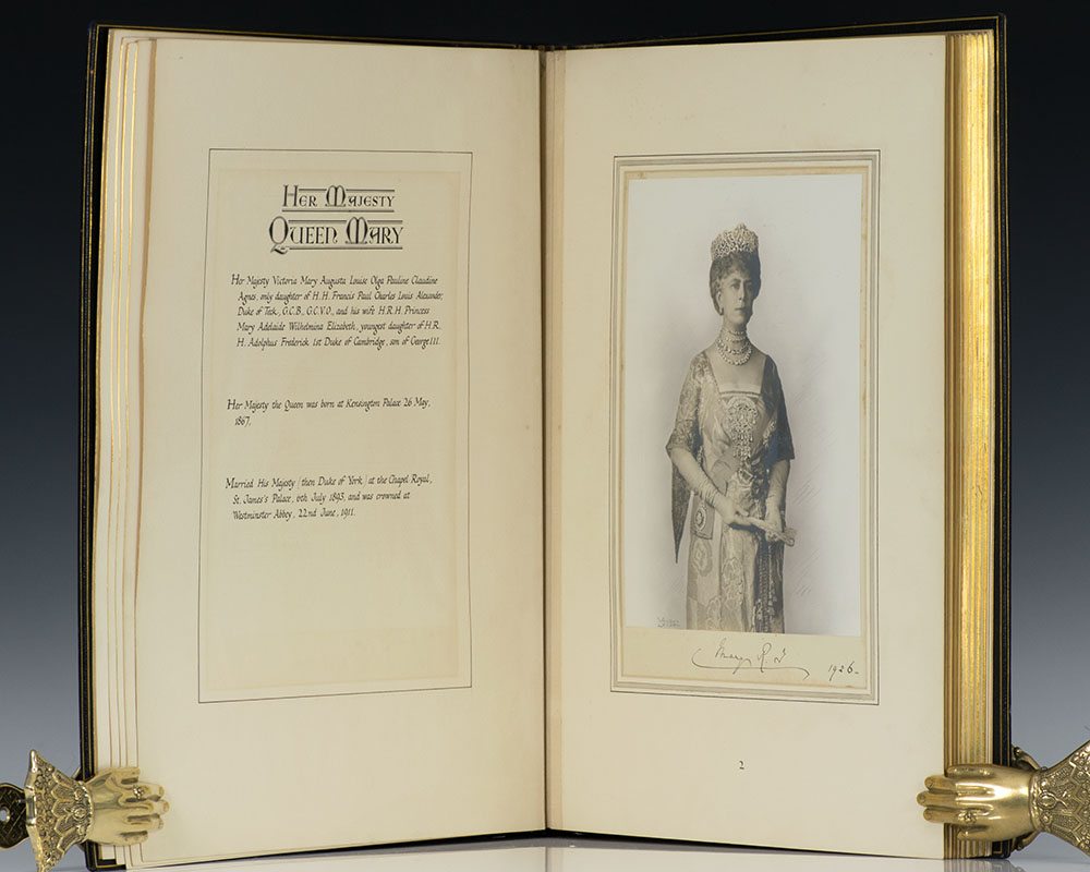 The Portraits. - Image 9