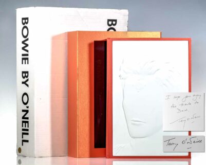 David Bowie: A Photographic Memoir. Through the Lens of Terry O'Neill. [Bowie by O'Neill].