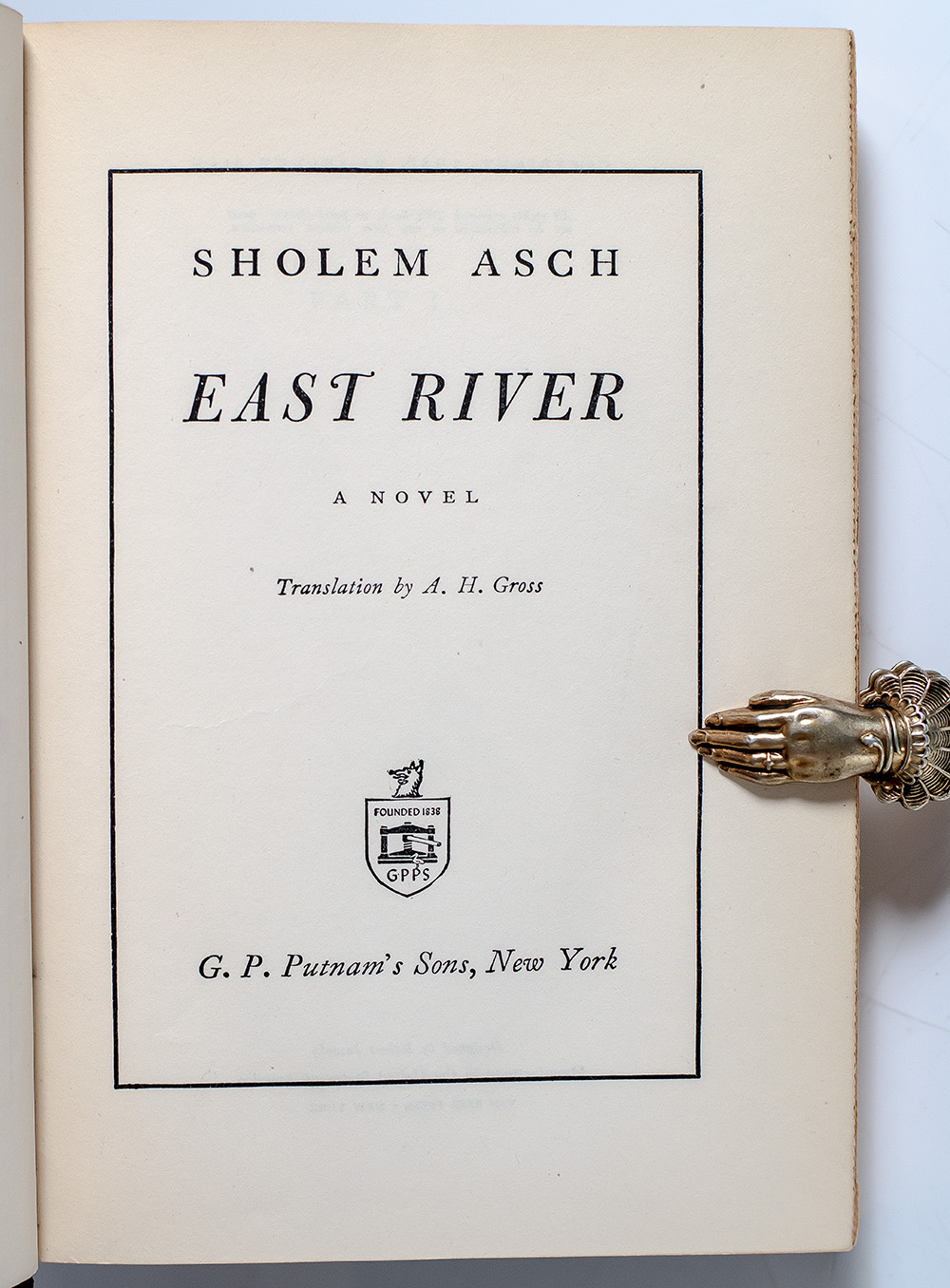 East River: A Novel of New York.