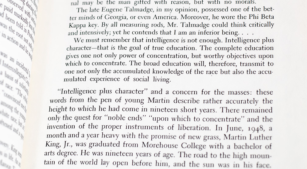 What Manner of Man: A Biography Of Martin Luther King, Jr.