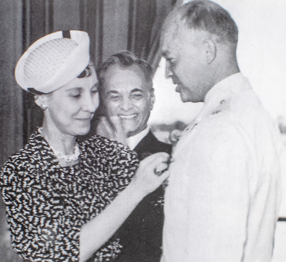 Mrs. Ike: Memories and Reflections on the Life of Mamie Eisenhower.