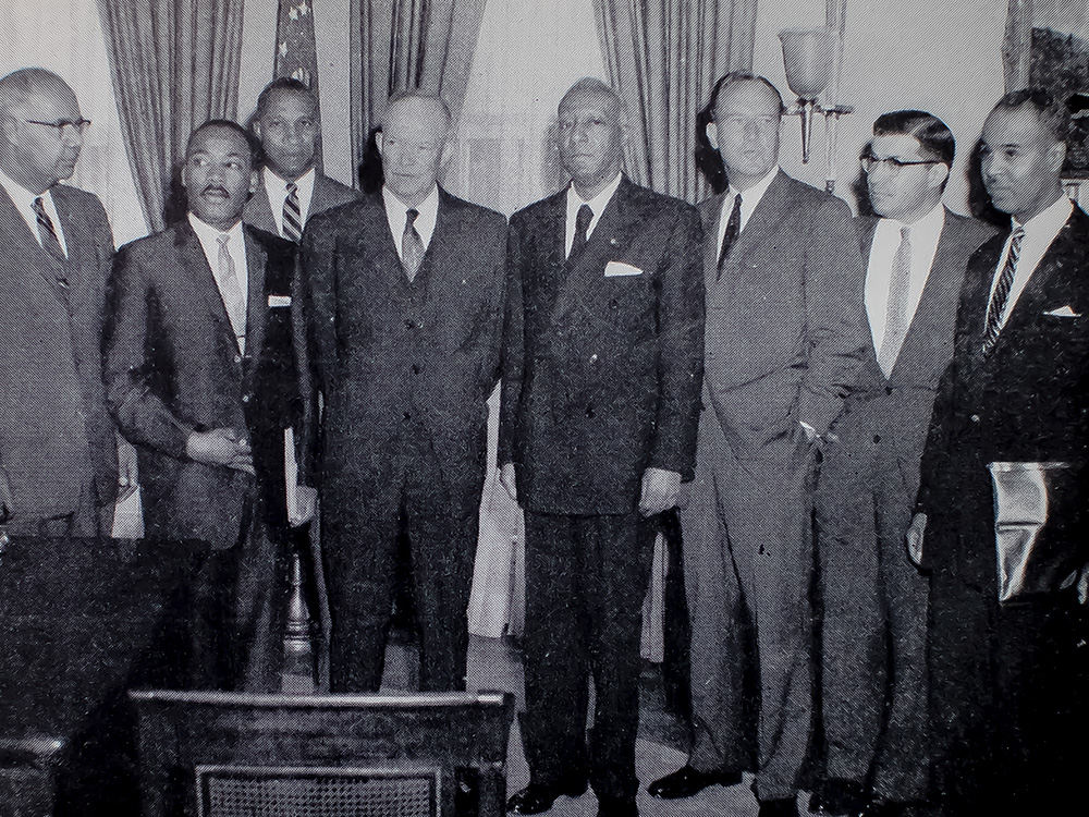Crusader Without Violence: A Biography of Martin Luther King, Jr.