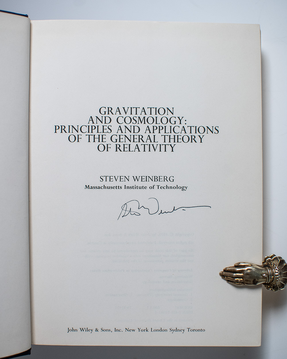 Gravitation And Cosmology: Principles and Applications of the General Theory of Relativity.