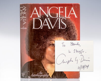 Angela Davis: An Autobiography.