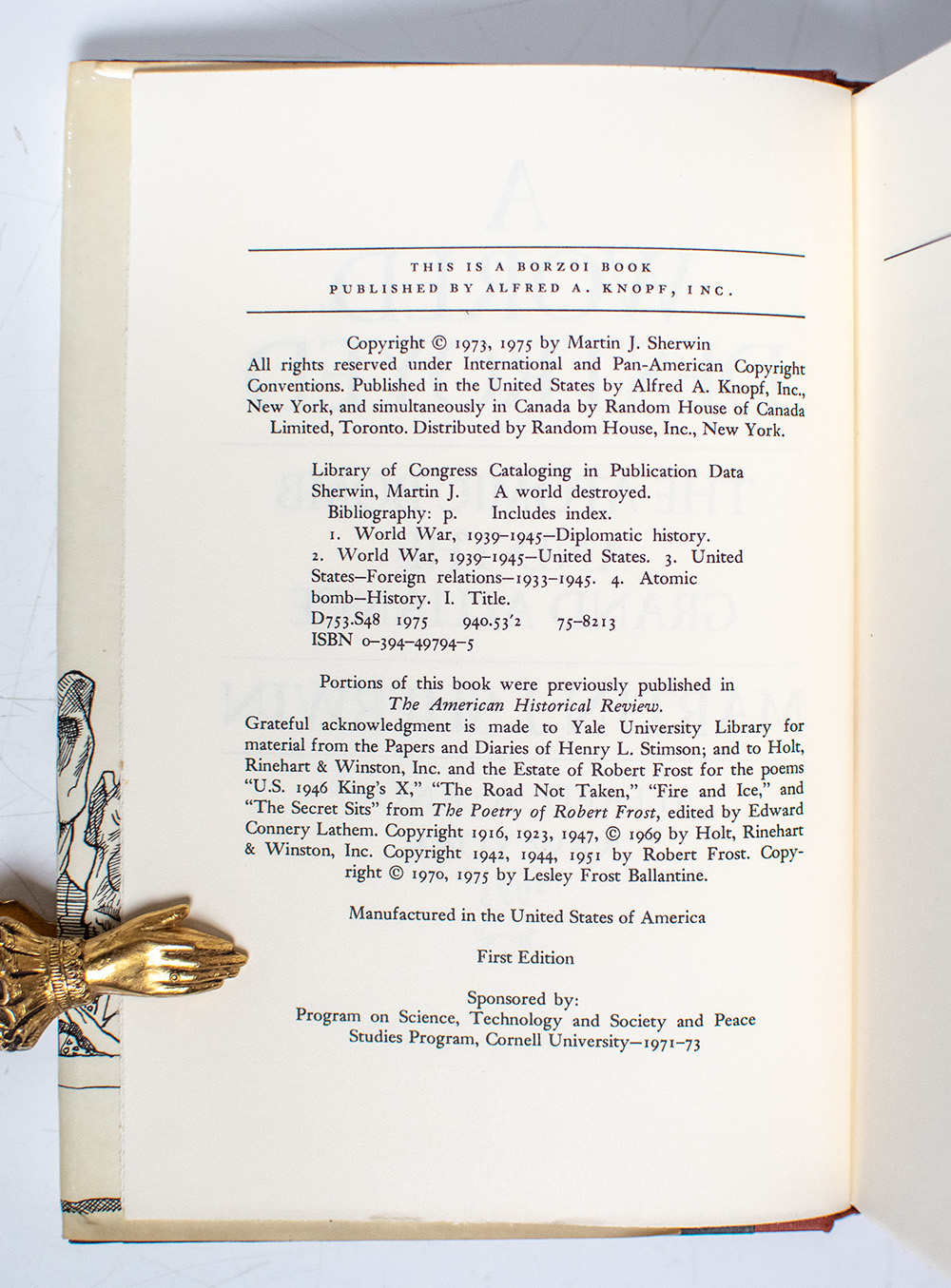 A World Destroyed: The Atomic Bomb and the Grand Alliance.