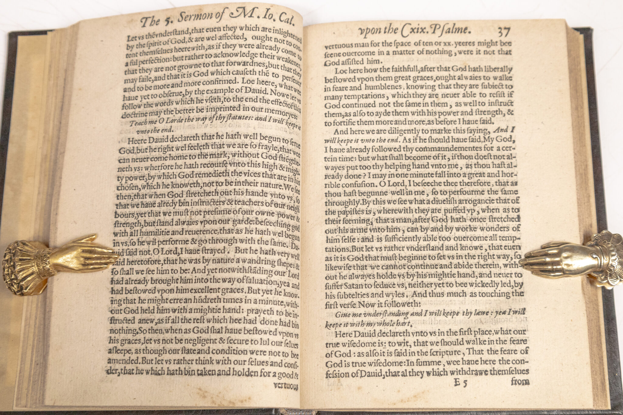 Two and twentie Sermons of Maister John Calvin. In which Sermons is most religiously handled, the hundredth and nineteenth Psalme of David, by eight verses aparte according to the Hebrewe alphabet.