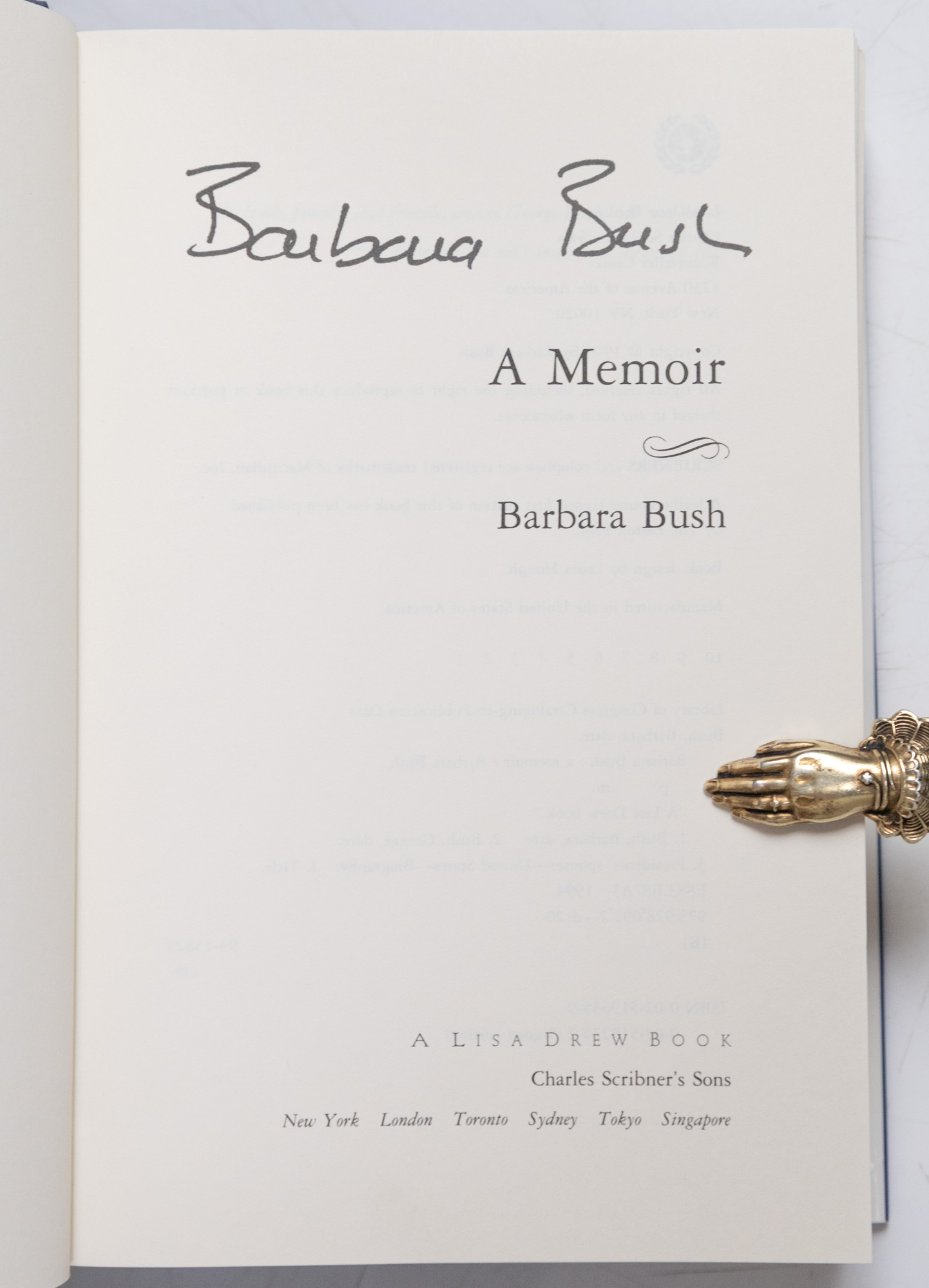 Barbara Bush: A Memoir.