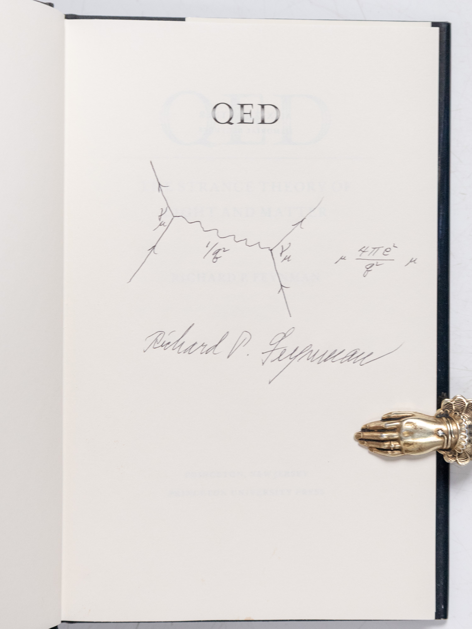 QED: The Strange Theory of Light and Matter.