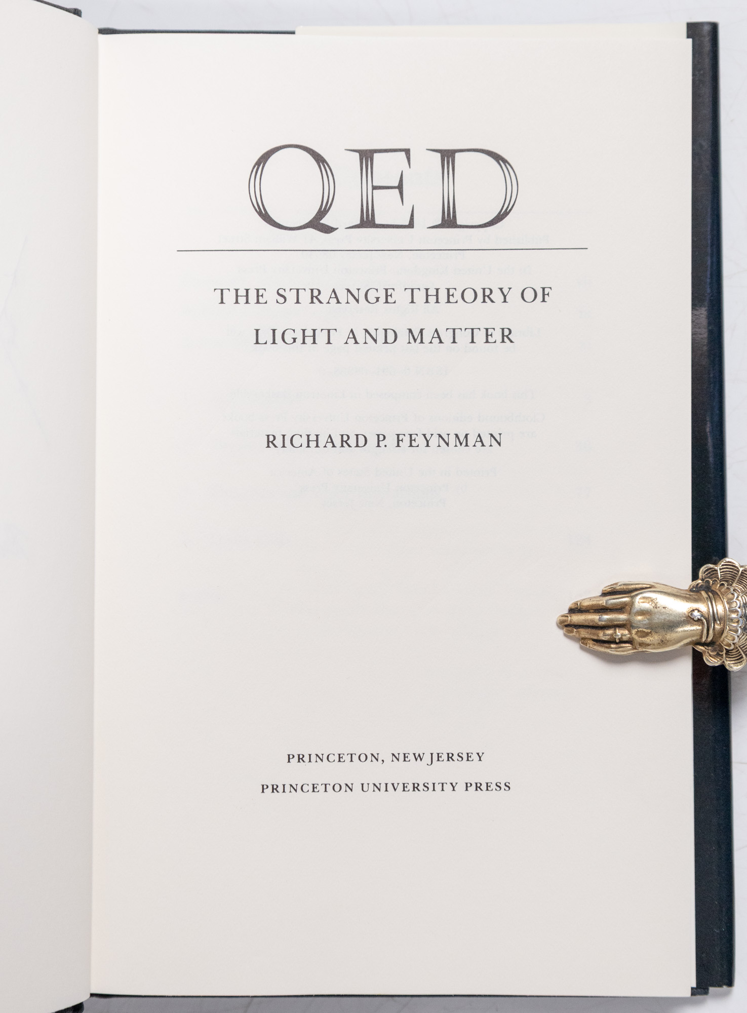 QED: The Strange Theory of Light and Matter.