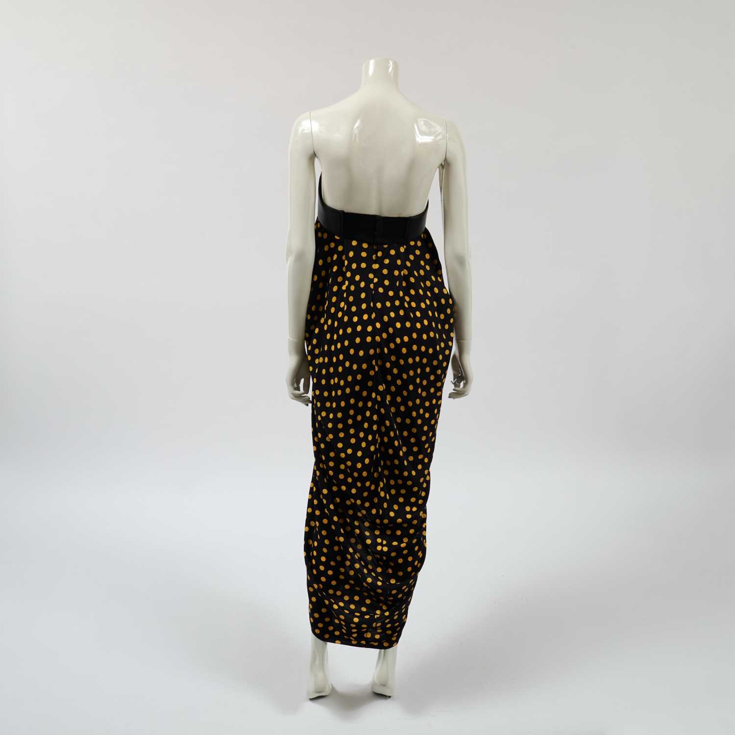 Julianne Moore Alaia Dress Worn at the 2022 Venice International Film Festival. - Image 3